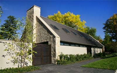 Riverside house by Skinner & Skinner Architects